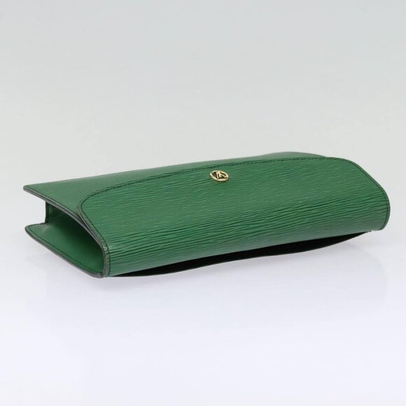 LOUIS VUITTON Epi Montaigne 27 Clutch Bag Green - Picture 4 of 16